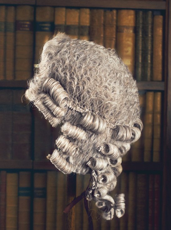 Η Αμάλ Κλούνεϊ δείχνει το σπίτι της στη Vogue [εικόνες] | iefimerida.gr 6