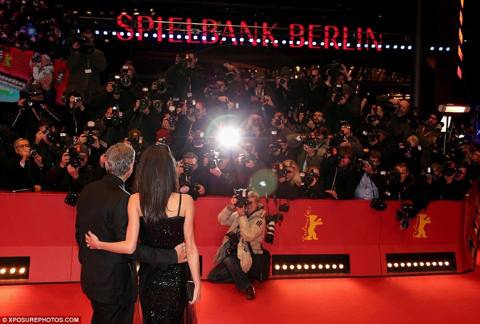 Οταν μια γυναίκα καταφέρνει να επισκιάσει έναν μεγάλο γόη -Η Αμάλ «έσβησε» τον Κλούνεϊ [εικόνες] | iefimerida.gr 10