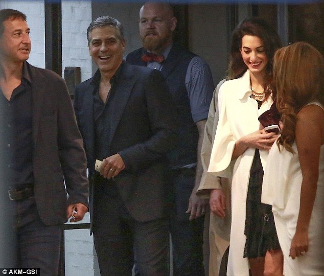 Εγκυος η Αμάλ Αλαμουντίν; -Η υπέρκομψη εμφάνιση [εικόνες] | iefimerida.gr 3