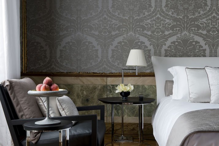 Αυτό το συγκλονιστικά υπέροχο ξενοδοχείο στα κανάλια της Βενετίας κάνει τη διαμονή να μοιάζει με ταξίδι στο χρόνο [εικόνες]  | iefimerida.gr 3