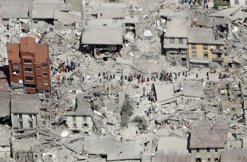 Εικόνες σοκ: «Βομβαρδισμένο» τοπίο το Αματρίτσε -Συντρίμμια η πόλη [εικόνες] | iefimerida.gr 7