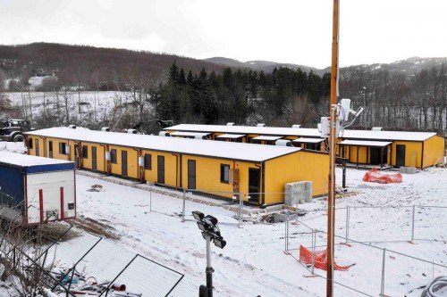 Στα λευκά τα ερείπια του γκρεμισμένου Αματρίτσε στην Ιταλία [εικόνες] | iefimerida.gr 2