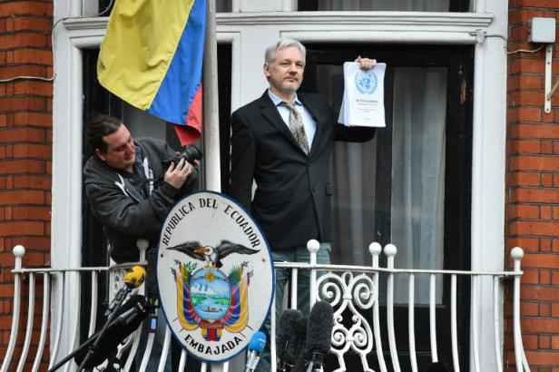 4 χρόνια έγκλειστος σε πρεσβεία -Ποιες είναι οι βλάβες στην υγεία του Ασάνζ [εικόνες] | iefimerida.gr 5