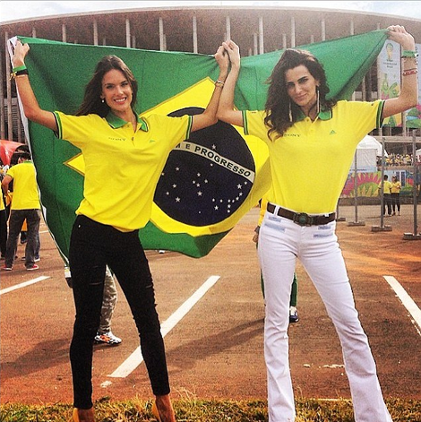 Οταν Ζιζέλ, Λίμα, Αμπρόζιο φορούν τη φανέλα της Βραζιλίας [εικόνες] | iefimerida.gr 0