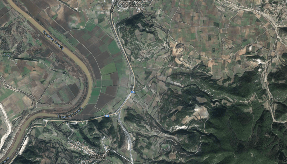 Ο τάφος της Αμφίπολης από το διάστημα -Πανοραμικές φωτογραφίες των ανασκαφών από δορυφόρους [εικόνες] | iefimerida.gr 1