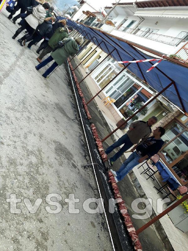 Κοντοσούβλι – γίγας στη Φθιώτιδα: Εφτασε τα 120 μέτρα η σούβλα [εικόνες] | iefimerida.gr 0