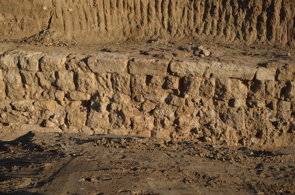 Νέες φωτογραφίες από την Αμφίπολη -Η «ακτινογραφία» του τάφου και η βάση του Λέοντα [εικόνες] | iefimerida.gr 0