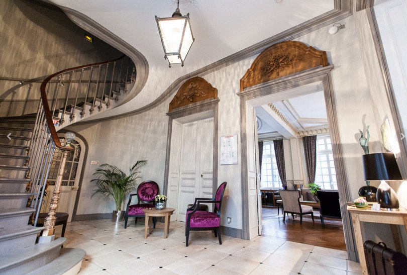 Γαλλικό ξενοδοχείο έριξε «πόρτα» σε Γουίλιαμ-Κέιτ: Πήραν τηλ. για κράτηση και τους είπαν «όχι» [εικόνες] | iefimerida.gr 1