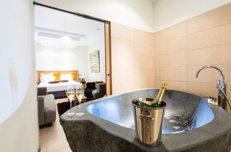 Γαλλικό ξενοδοχείο έριξε «πόρτα» σε Γουίλιαμ-Κέιτ: Πήραν τηλ. για κράτηση και τους είπαν «όχι» [εικόνες] | iefimerida.gr 6