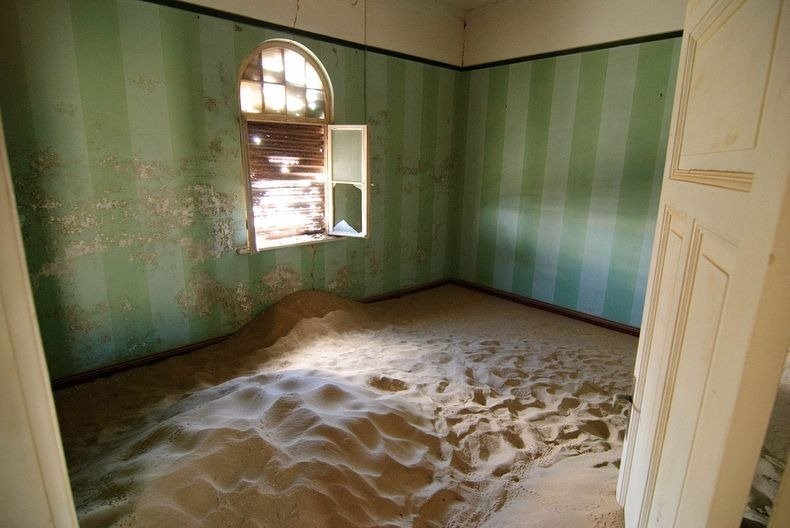 Kolmanskop, μια πόλη φάντασμα -Την «κατάπιαν» οι αμμοθύελλες [εικόνες] | iefimerida.gr 21