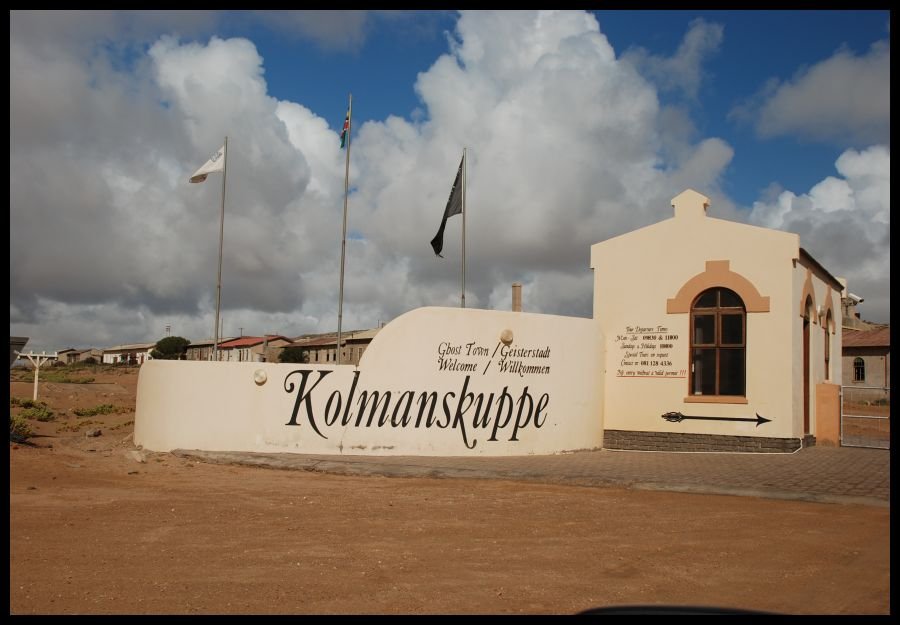 Kolmanskop, μια πόλη φάντασμα -Την «κατάπιαν» οι αμμοθύελλες [εικόνες] | iefimerida.gr 0