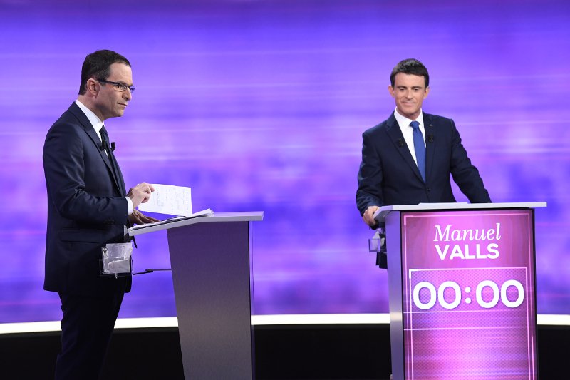 Προκριματικές Γάλλων Σοσιαλιστών: Ο Αμόν κέρδισε τον Βαλς στο ντιμπέιτ -Τι έδειξε δημοσκόπηση | iefimerida.gr 0