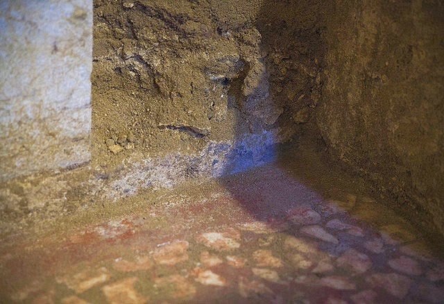 Το βασιλικό μπλε στο ψηφιδωτό της Αμφίπολης προέρχεται από τα μεταλλεία της Αλιστράτης | iefimerida.gr 4