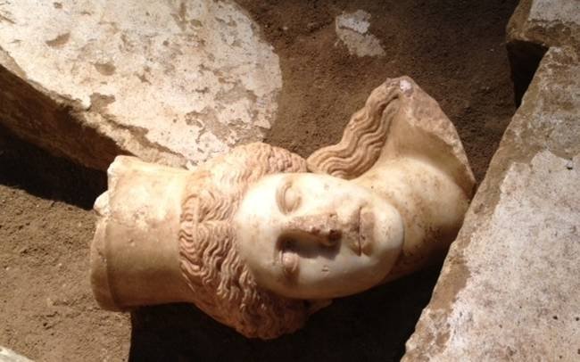 Στις 6 το απόγευμα τα νέα από την Αμφίπολη -Πρόκειται για την Ολυμπιάδα, λένε οι πρώτες πληροφορίες | iefimerida.gr 2