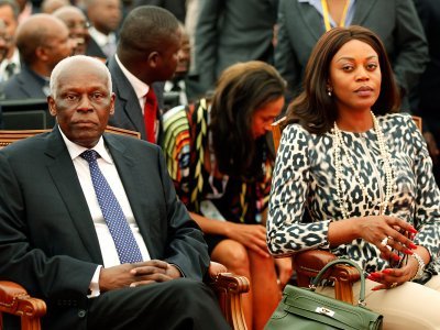 Παρέλαση του κιτς: Οι σύζυγοι των μεγαλύτερων δικτατόρων του πλανήτη [εικόνες] | iefimerida.gr 0