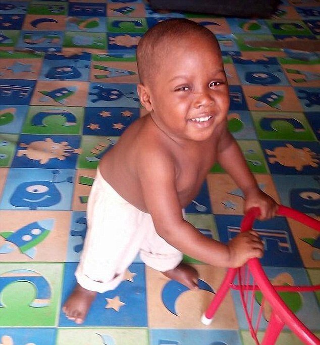 Η εντυπωσιακή ανάρρωση μωρού από τη Νιγηρία που το είχε εγκαταλείψει η οικογένειά του [εικόνες] | iefimerida.gr 3