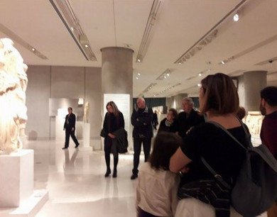 Τα μυστικά του Μουσείου της Ακρόπολης -Η 7η Καρυάτιδα και τα χρωματιστά αγάλματα  | iefimerida.gr 0