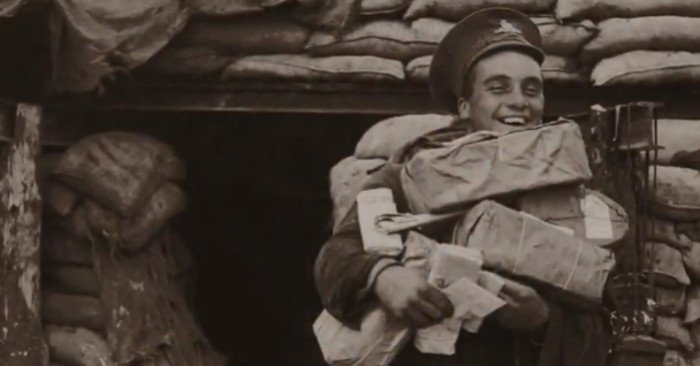  Η συγκλονιστική ιστορία πίσω από τη ανακωχή των Χριστουγέννων στον Α’ Παγκόσμιο Πόλεμο [εικόνες] | iefimerida.gr 3