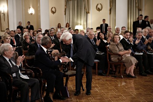 Στην Ελλάδα ο Κόφι Ανάν -Μίλησε για την κρίση εμπιστοσύνης των πολιτών απέναντι σε θεσμούς και πολιτικό σύστημα [εικόνες] | iefimerida.gr 0