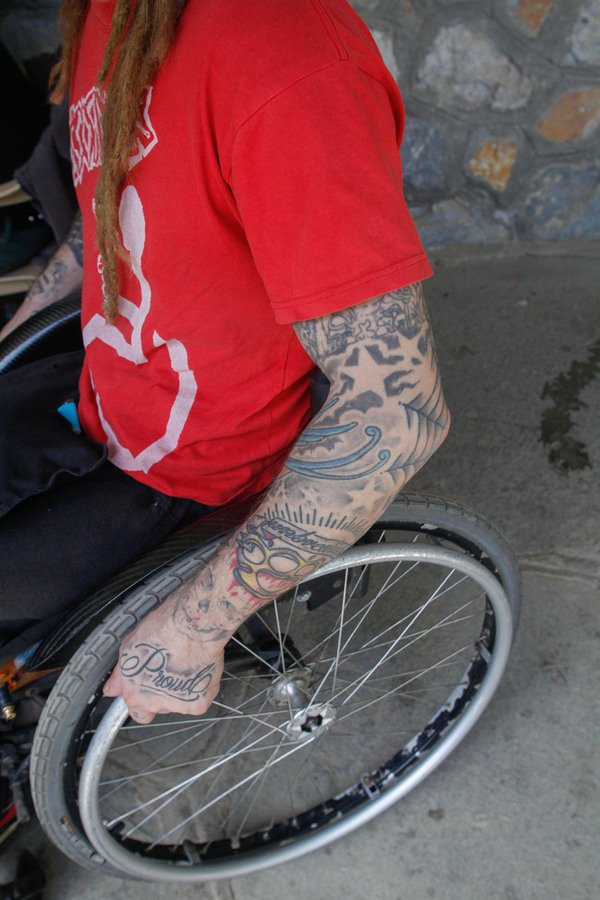 Θέλει να ανέβει στη κορυφή του Ολύμπου με το αναπηρικό του καροτσάκι! [εικόνες] | iefimerida.gr 0