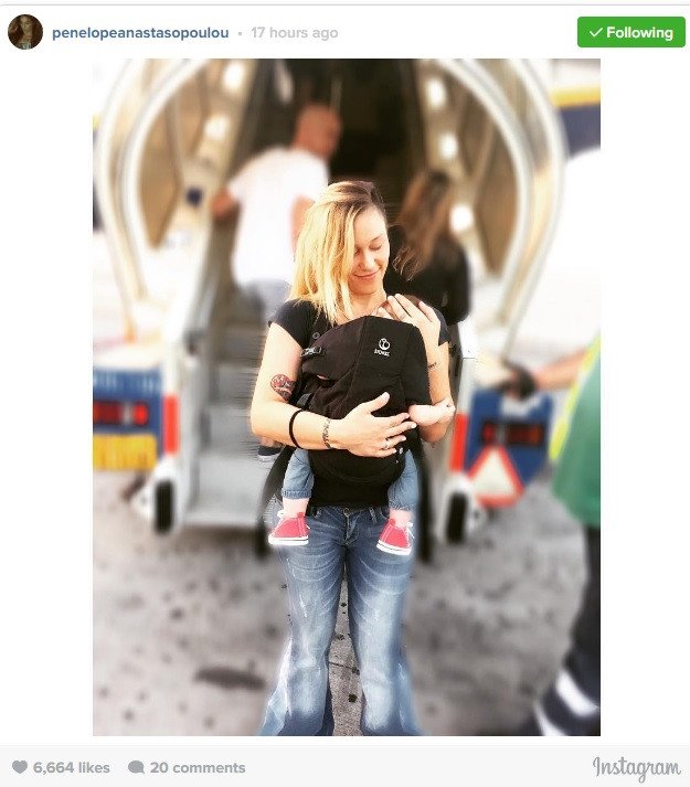 Αναστασοπούλου: Περιοδεύει παντού με την 4 μηνών κόρη της [εικόνα]  | iefimerida.gr 0