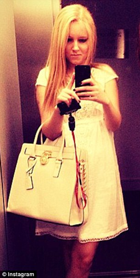 Γιος πολιτικού ο 18χρονος που έπεσε και σκοτώθηκε ενώ έκανε σεξ στο μπαλκόνι [εικόνες] | iefimerida.gr 6