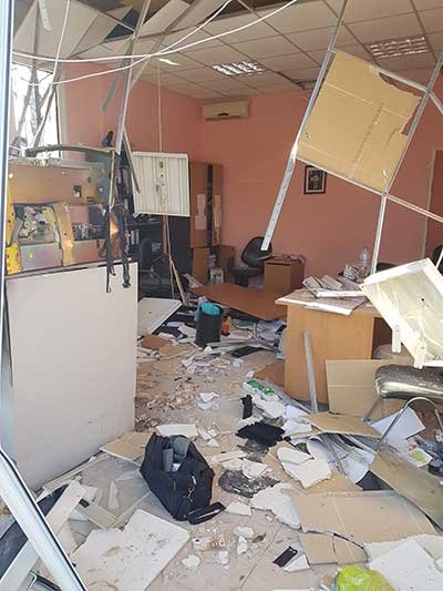 Ανατίναξαν ολόκληρο κτίριο για να κλέψουν το ΑΤΜ -Ισοπεδώθηκε η πρόσοψη [εικόνες] | iefimerida.gr 2