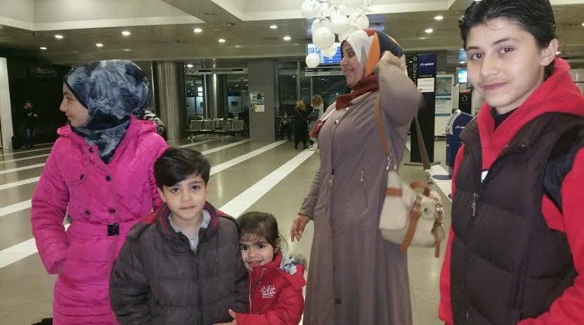 Εφυγε για Γερμανία η οικογένεια του μικρού άρρωστου πρόσφυγα [εικόνες] | iefimerida.gr 0