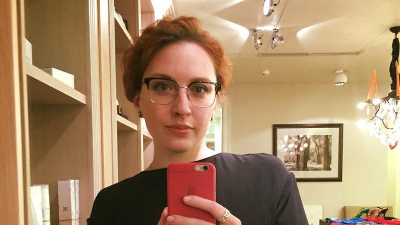 Μόσχα: Εισέβαλε σε ραδιοφωνικό σταθμό και μαχαίρωσε δημοσιογράφο [εικόνες] | iefimerida.gr 0