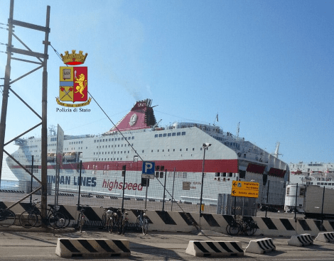 Ηρθαν από την Ιταλία για οικογενειακές διακοπές στην Ελλάδα και πήραν μαζί τους 70 κιλά ηρωίνης [βίντεο&εικόνες] | iefimerida.gr 0