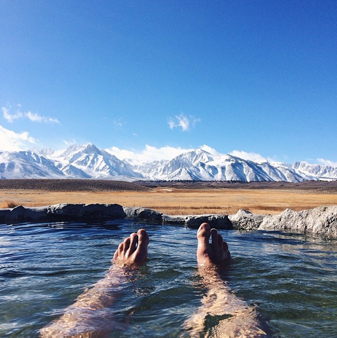 Ο γοητευτικός Αμερικάνος που παράτησε την καριέρα του και δημιούργησε ένα πρωτόγνωρο κίνημα νέων, ρομαντικών νομάδων στις ΗΠΑ [εικόνες] | iefimerida.gr 6