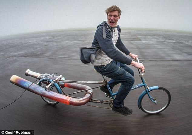 Colin Furze: Από υδραυλικός έγινε τρελός επιστήμονας και σπάει τα ρεκόρ στο βιβλίο Γκίνες [εικόνες&βίντεο] | iefimerida.gr 1