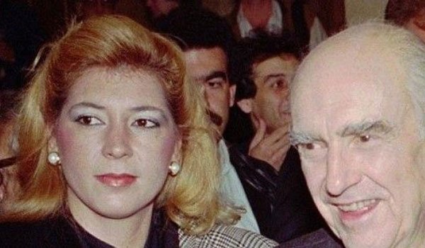 Δήμητρα Παπανδρέου: Το βιβλίο της Μαργαρίτας το έγραψε ο Νίκος Παπανδρέου, έχει αμερικανιές [βίντεο] | iefimerida.gr 0