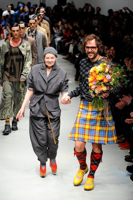 25 χρόνια διαφορά: Η Vivienne Westwood και ο σύζυγός της αψηφούν το χρόνο [εικόνες] | iefimerida.gr 7