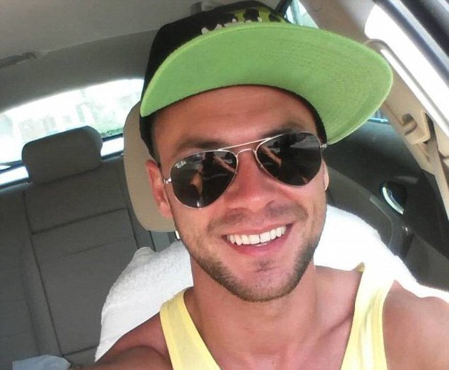 Η γυναίκα που πήδηξε στον Τάμεση: Με τον αρραβωνιαστικό της απ’ τη Ρουμανία στο Λονδίνο για διακοπές [εικόνες & βίντεο]  | iefimerida.gr 1