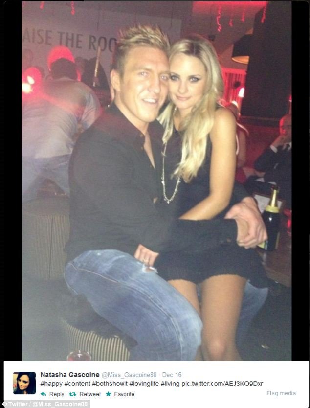 Η εκδίκηση μιας καλλονής -Διάσημος αθλητής του ράγκμπι γίνεται ρεζίλι από τη σύζυγό του μέσω Twitter [εικόνες]  | iefimerida.gr 1