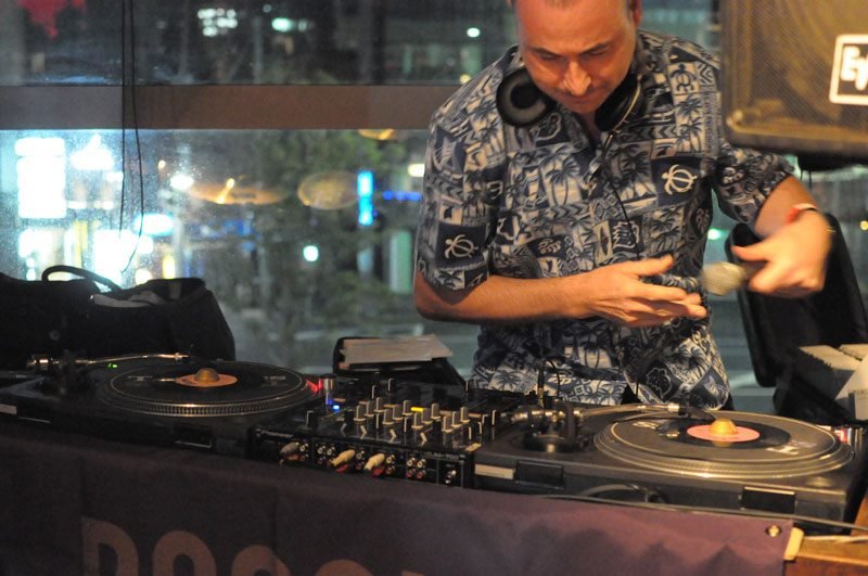 Σαββατοκύριακο στο Κέντρο Πολιτισμού Ιδρυμα Νιάρχος -Με τσίρκο και Massive Attack [πρόγραμμα]  | iefimerida.gr 0