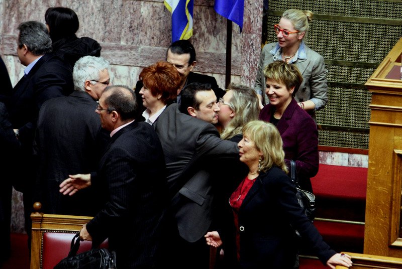 ΑΝΕΛ-ΣΥΡΙΖΑ, ένας μεγάλος έρωτας -Αγκαλιές, φιλιά, πριβέ συζητήσεις [εικόνες] | iefimerida.gr 4