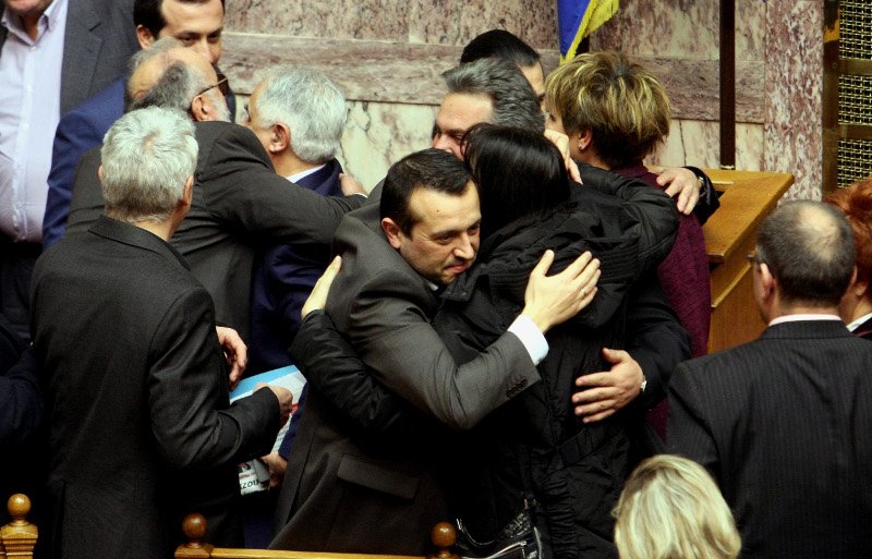 ΑΝΕΛ-ΣΥΡΙΖΑ, ένας μεγάλος έρωτας -Αγκαλιές, φιλιά, πριβέ συζητήσεις [εικόνες] | iefimerida.gr 6