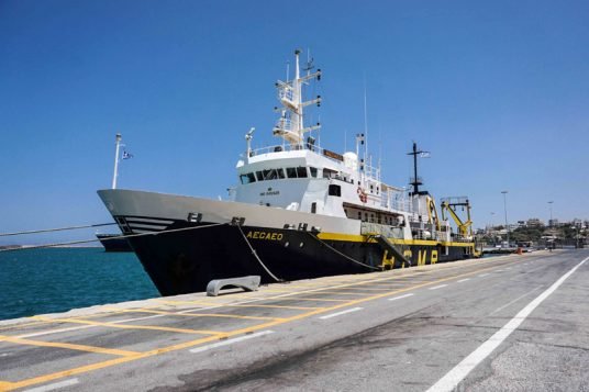 Καρέ καρέ η εντυπωσιακή ανέλκυση μαχητικού F-16 στην Κρήτη [εικόνες & βίντεο] | iefimerida.gr 2