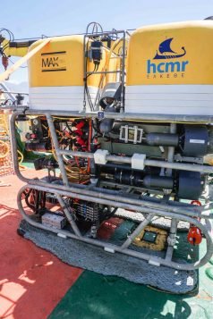 Καρέ καρέ η εντυπωσιακή ανέλκυση μαχητικού F-16 στην Κρήτη [εικόνες & βίντεο] | iefimerida.gr 9