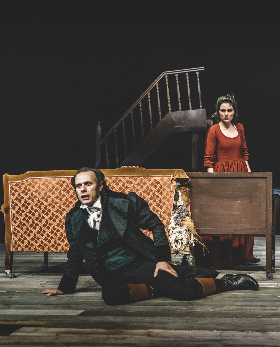 Κινηματογραφική ατμόσφαιρα εποχής στα «Ανεμοδαρμένα ύψη» του ΚΘΒΕ [εικόνες]  | iefimerida.gr 1