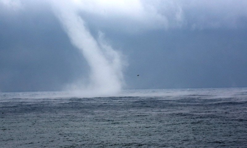 Μετά τα χιόνια εμφανίστηκε και ανεμοστρόβιλος στη Μυτιλήνη [εικόνες] | iefimerida.gr 5