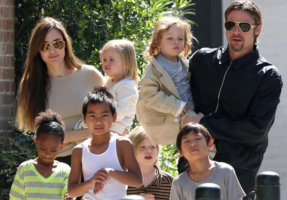 Εξελίξεις: Η Αντζελίνα Τζολί πλαστογράφησε τα χαρτιά για να υιοθετήσει τον Μάντοξ [εικόνες] | iefimerida.gr 9