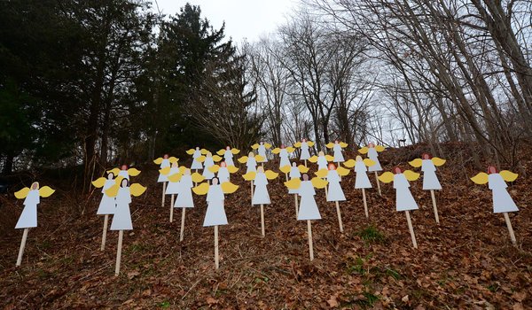 Ο Ομπάμα διαβάζει τα ονόματα των θυμάτων από το μακελειό στο σχολείο [βίντεο] | iefimerida.gr 1
