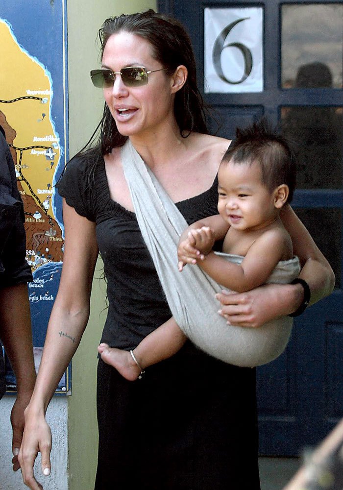 Εξελίξεις: Η Αντζελίνα Τζολί πλαστογράφησε τα χαρτιά για να υιοθετήσει τον Μάντοξ [εικόνες] | iefimerida.gr 1