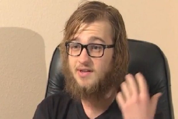 Το ακριβοπληρωμένο παιδί της τηλεόρασης θυμίζει ιεραπόστολο -Σοκαριστική μεταμόρφωση και θρησκευτικό παραλήρημα [εικόνες] | iefimerida.gr 0