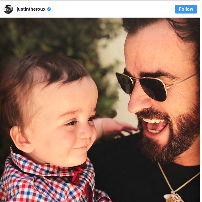 Κάτι τρέχει με το στήθος της Τζένιφερ Ανιστον [εικόνες] | iefimerida.gr 3