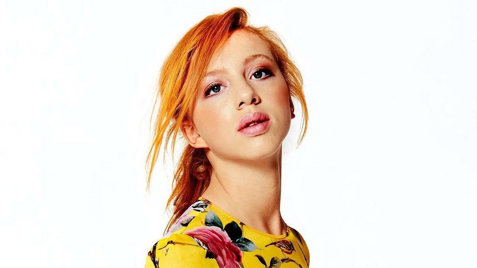 Η εκρηκτική 14χρονη νόθα κόρη του Μπόρις Μπέκερ -Η απίστευτη ιστορία μιας κοκκινομάλλας καλλονής [εικόνες] | iefimerida.gr 22