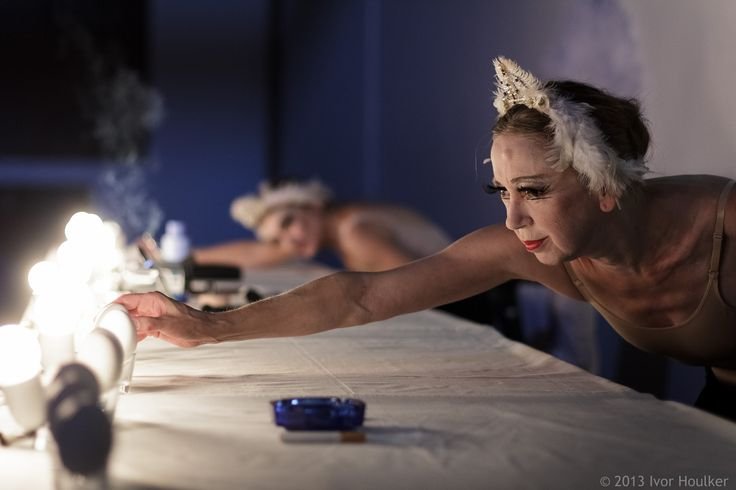 Anna Furse: Μοιράζεται τα μυστικά της τέχνης του περφόρμανς -Μια εμπειρία 10 ημερών | iefimerida.gr 1